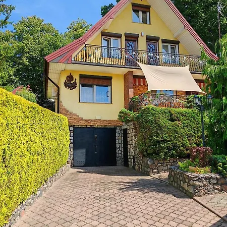 Dom wakacyjny Duży Nad Jeziorem - 64 Kretowiny